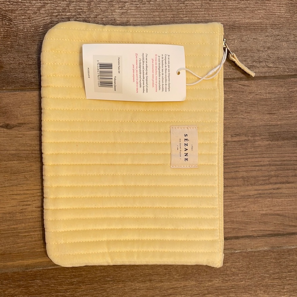 Sezane pouch